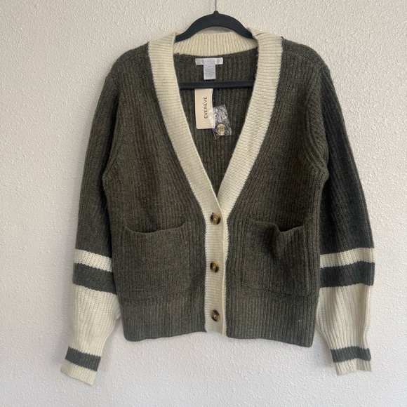 Evereve Design History Size XS Sage Green and Cream Button Up Cardigan Sweater - Picture 3 of 8